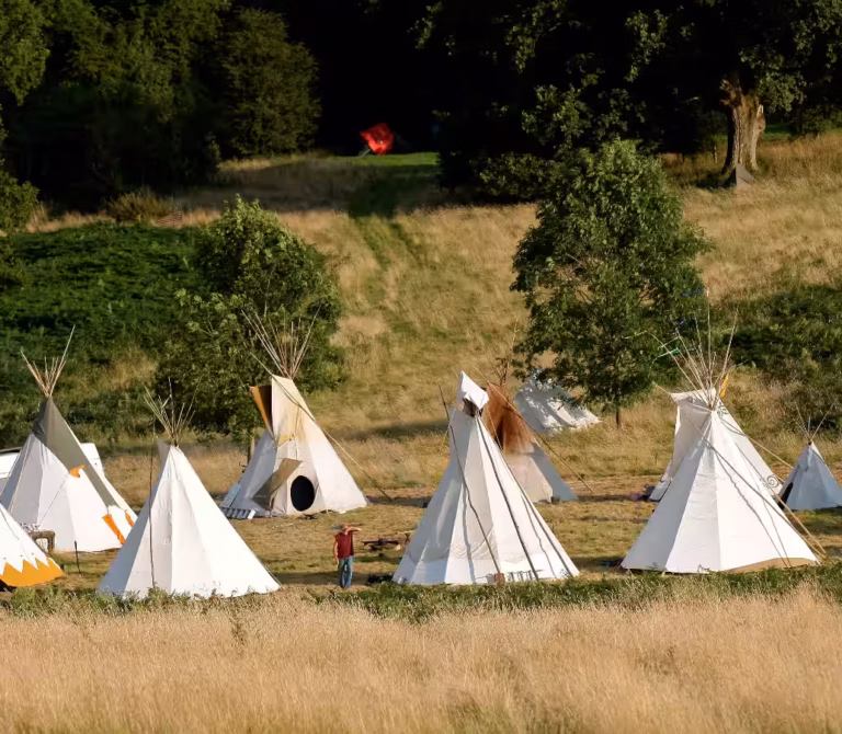 Green Gathering - tipis